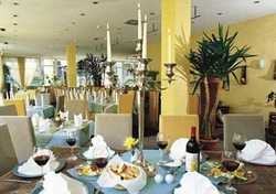 Imagen del bar/restaurante del Hotel TRYP. Foto 3