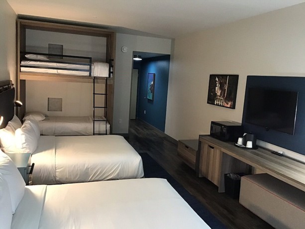 Imagen de la habitación del Hotel TRYP by Wyndham Orlando. Foto 10