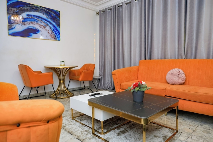 Imagen de la habitación del Hotel T-Square Residence Makepe. Foto 4