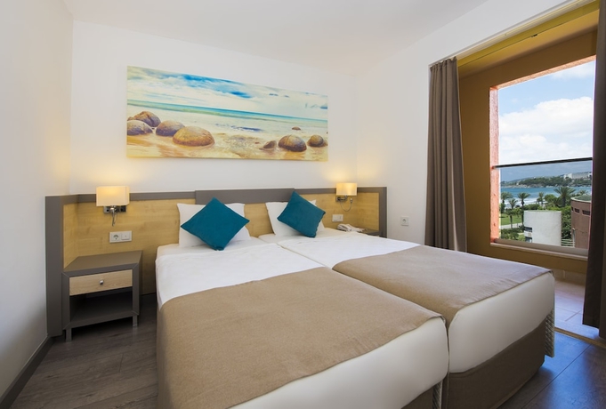 Imagen de la habitación del Hotel TT PEGASOS CLUB. Foto 4