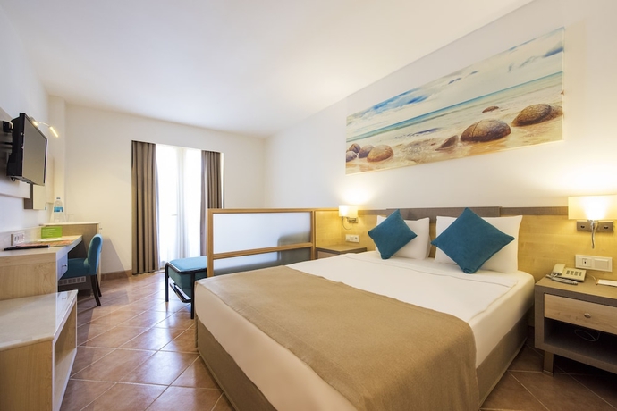 Imagen de la habitación del Hotel TT PEGASOS CLUB. Foto 7