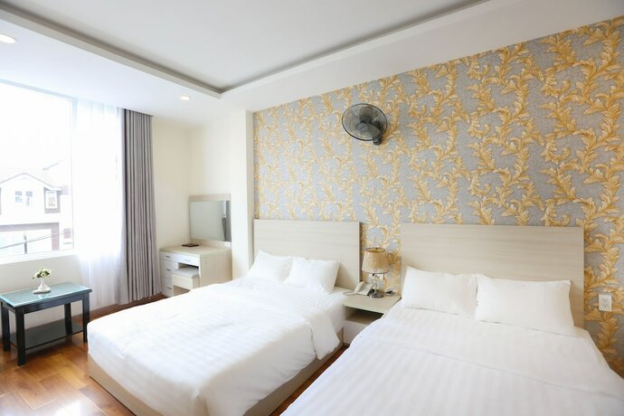 Imagen de la habitación del Hotel TTR Vincent. Foto 15