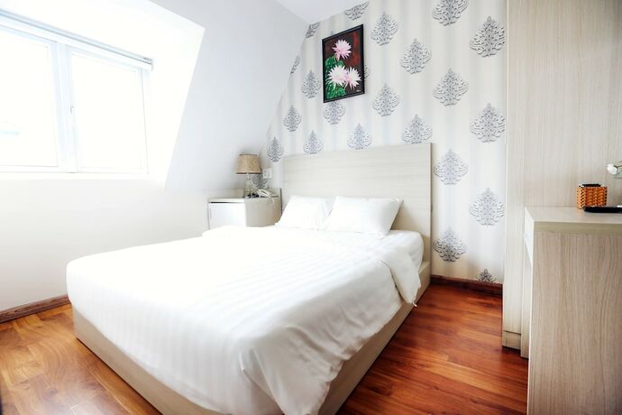Imagen de la habitación del Hotel TTR Vincent. Foto 18