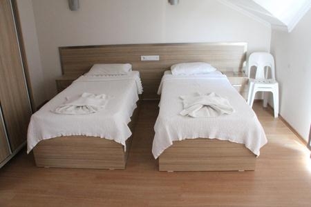 Imagen de la habitación del Hotel TUGAY. Foto 16