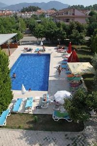 Imagen de la piscina del Hotel TUGAY. Foto 21