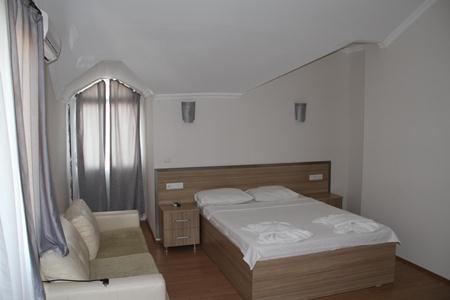 Imagen de la habitación del Hotel TUGAY. Foto 17