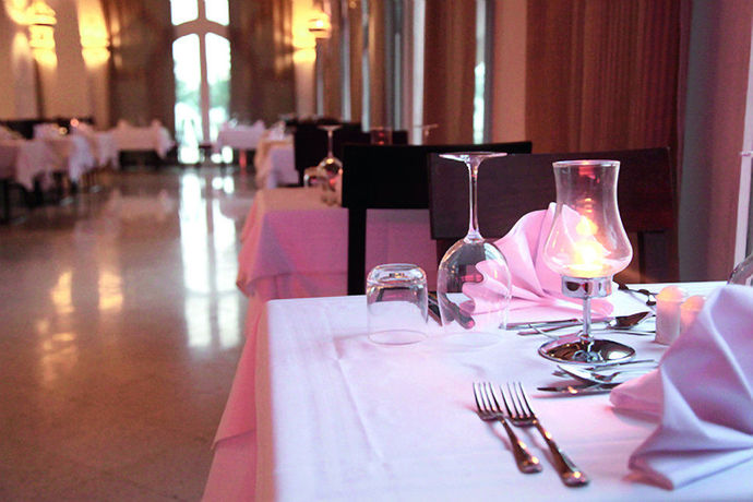Imagen del bar/restaurante del Hotel TUI BLUE Scheherazade. Foto 9