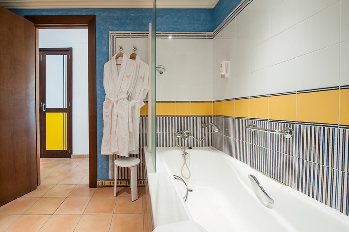 Imagen de la habitación del Hotel TUI Blue Isla Cristina Palace. Foto 7