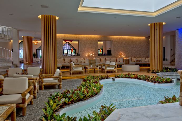 Imagen de los interiores del Hotel TUI MAGIC LIFE Sarigerme. Foto 17