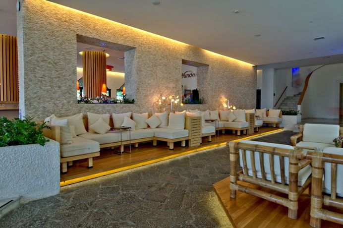 Imagen de los interiores del Hotel TUI MAGIC LIFE Sarigerme. Foto 18