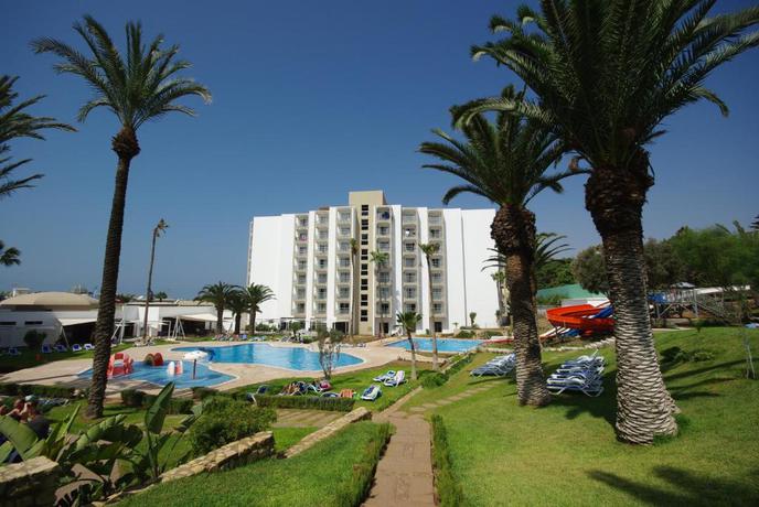 Imagen de los exteriores del Hotel TUI SUNEO Kenzi Europa. Foto 11