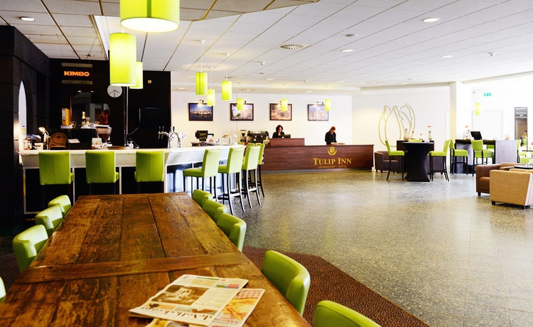 Imagen del bar/restaurante del Hotel TULIP INN LEIDERDORP. Foto 2