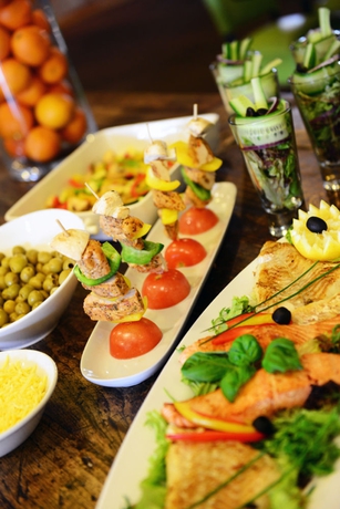 Imagen del bar/restaurante del Hotel TULIP INN LEIDERDORP. Foto 3