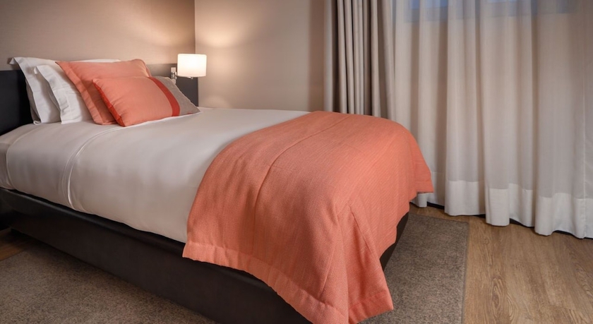 Imagen de la habitación del Hotel TURIM Aveiro Palace. Foto 14