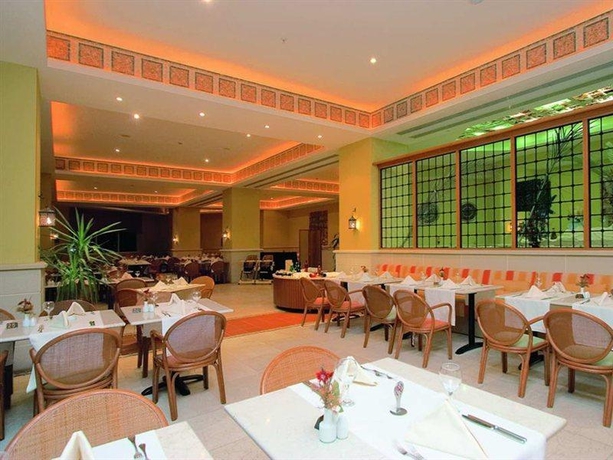 Imagen del bar/restaurante del Hotel TURKIZ HOTEL. Foto 2