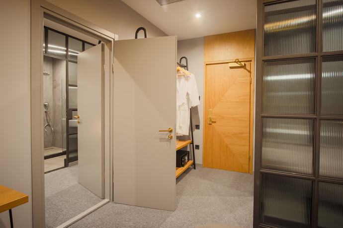 Imagen de la habitación del Hotel TUTA. Foto 12