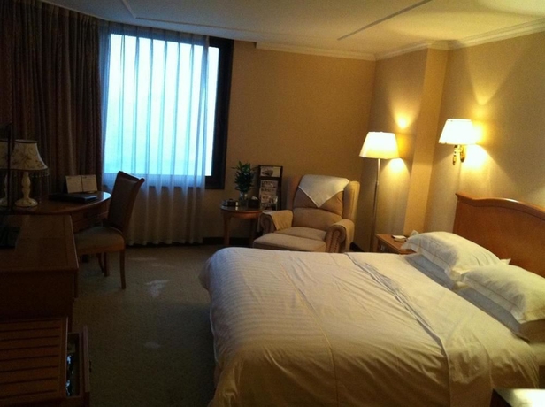 Imagen de la habitación del Hotel TWENTY-FIRST CENTURY. Foto 10