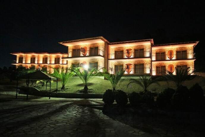 Imagen general del Hotel Ta 2 Pefka. Foto 6