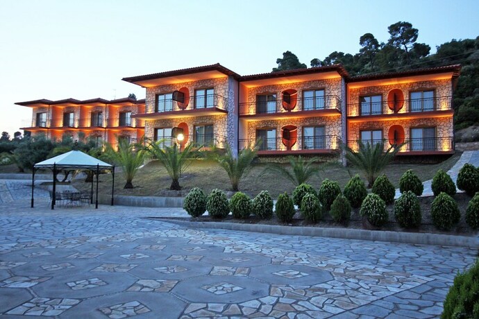 Imagen general del Hotel Ta 2 Pefka. Foto 10