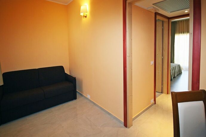 Imagen de la habitación del Hotel Ta 2 Pefka. Foto 18