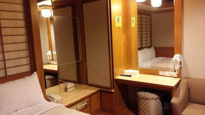 Imagen de la habitación del Hotel Ta Lee. Foto 4