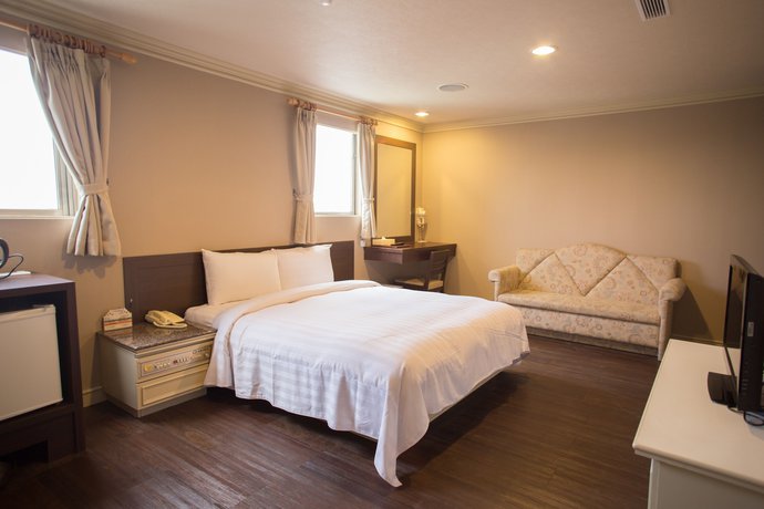 Imagen de la habitación del Hotel Ta Lee. Foto 6