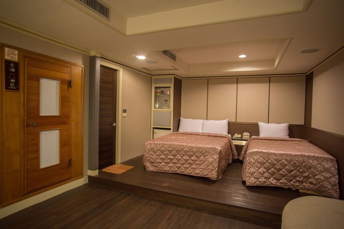 Imagen de la habitación del Hotel Ta Lee. Foto 12