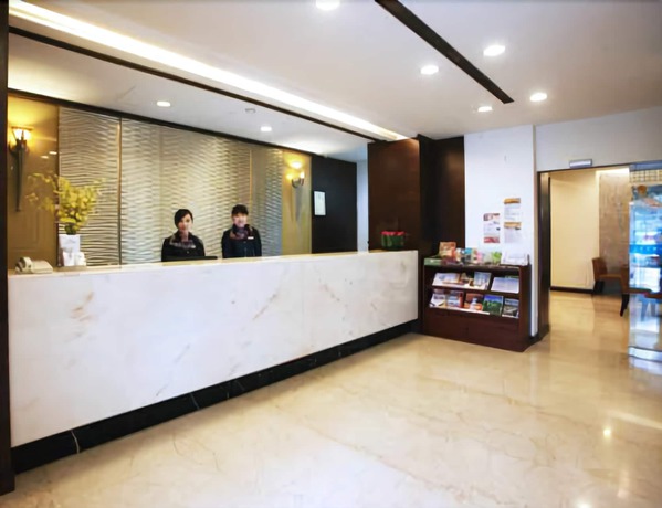 Imagen de los interiores del Hotel Ta Lee. Foto 20