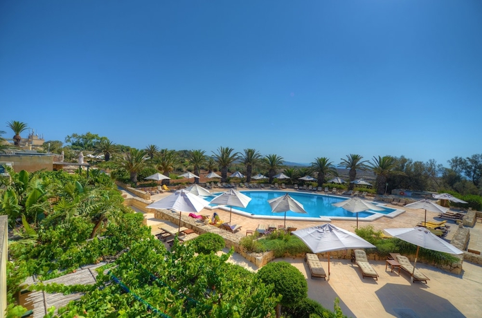 Imagen de la piscina del Hotel Ta'Cenc & Spa. Foto 18