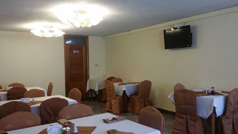 Imagen del bar/restaurante del Hotel TaTa Chino. Foto 3