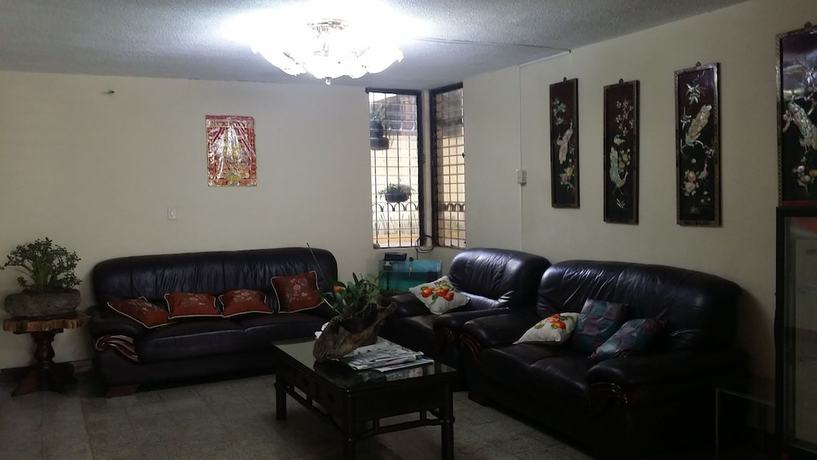 Imagen del bar/restaurante del Hotel TaTa Chino. Foto 4