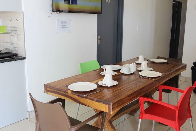 Imagen del bar/restaurante del Hotel TaTe Village - Hostel. Foto 3
