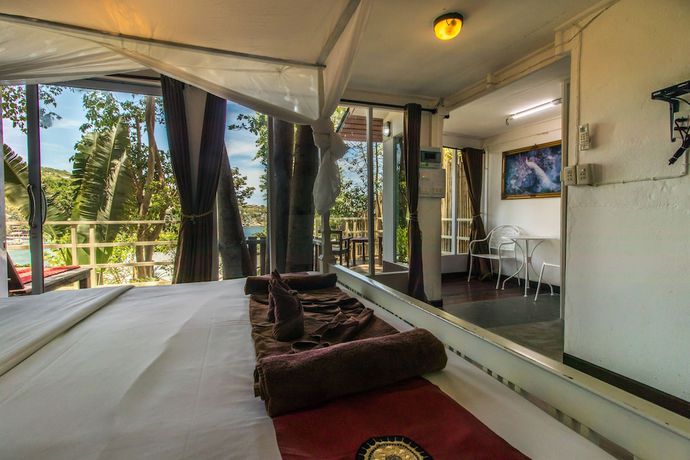 Imagen de la habitación del Hotel Taa Toh Sea View Resort. Foto 3