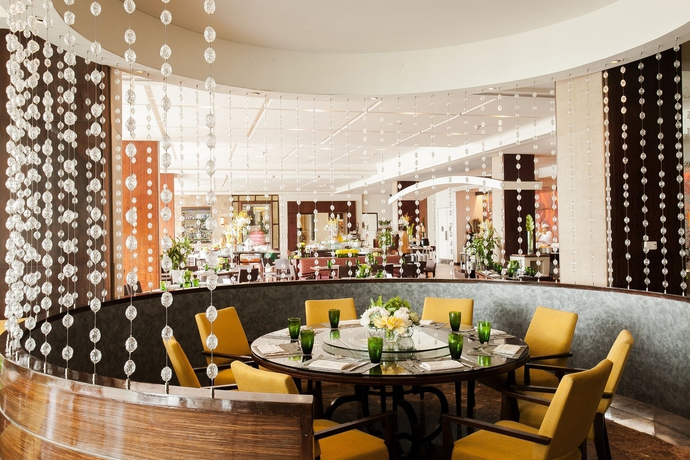 Imagen del bar/restaurante del Hotel Taal Vista. Foto 2