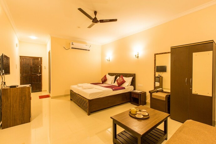 Imagen de la habitación del Hotel Taalva Morjim. Foto 33