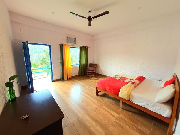 Imagen de la habitación del Hotel Taarini Corbett. Foto 8