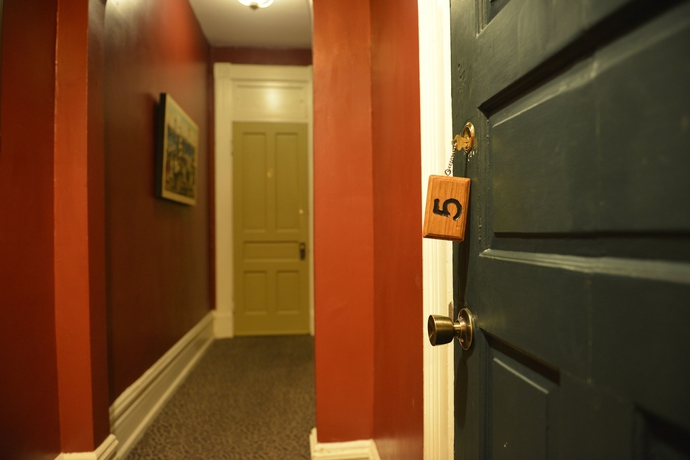 Imagen de los interiores del Hotel Tabard Inn. Foto 17