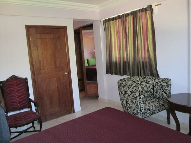 Imagen de la habitación del Hotel Tabarre\'s Palace. Foto 17