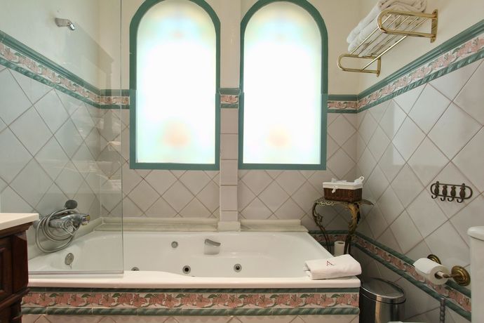 Imagen de la habitación del Hotel Taberna Del Alabardero. Foto 5