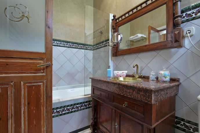 Imagen de la habitación del Hotel Taberna Del Alabardero. Foto 6