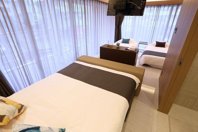 Imagen general del Hotel Tabinoteitaku Okinawa Naha. Foto 2