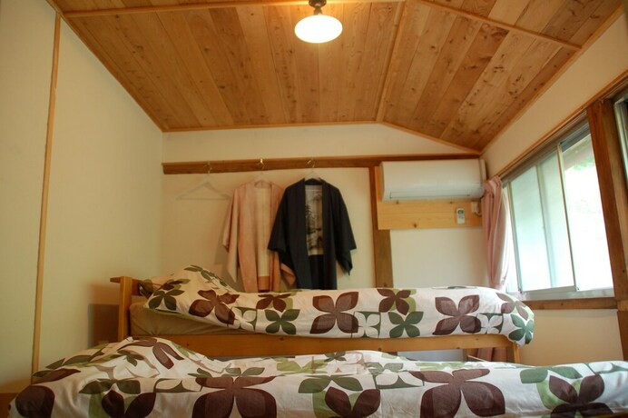Imagen de la habitación del Hotel Tabinoya. Foto 21