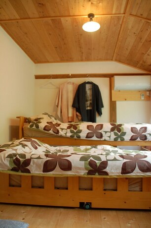 Imagen de la habitación del Hotel Tabinoya. Foto 25
