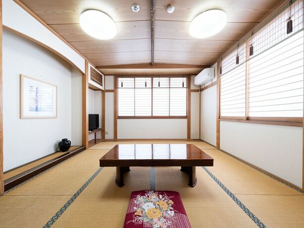 Imagen de la habitación del Hotel Tabist Fuji Sakura Onsen Ryokan. Foto 17