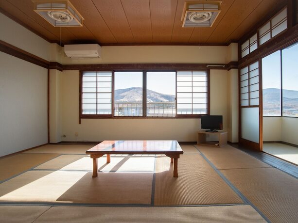 Imagen de la habitación del Hotel Tabist Lakeside Inn Fujinami Yamanakako. Foto 14