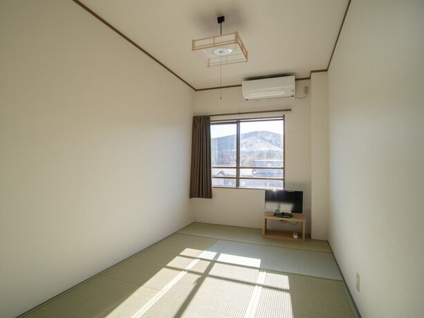 Imagen de la habitación del Hotel Tabist Lakeside Inn Fujinami Yamanakako. Foto 19