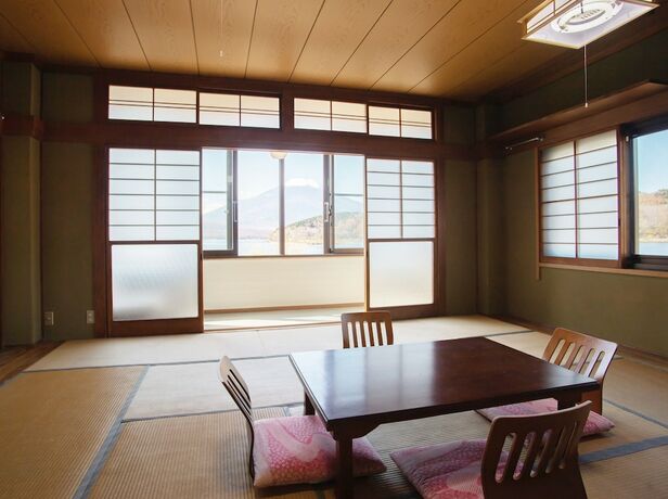 Imagen de la habitación del Hotel Tabist Lakeside Inn Fujinami Yamanakako. Foto 20