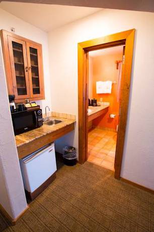 Imagen de la habitación del Hotel Table Mountain Inn. Foto 3