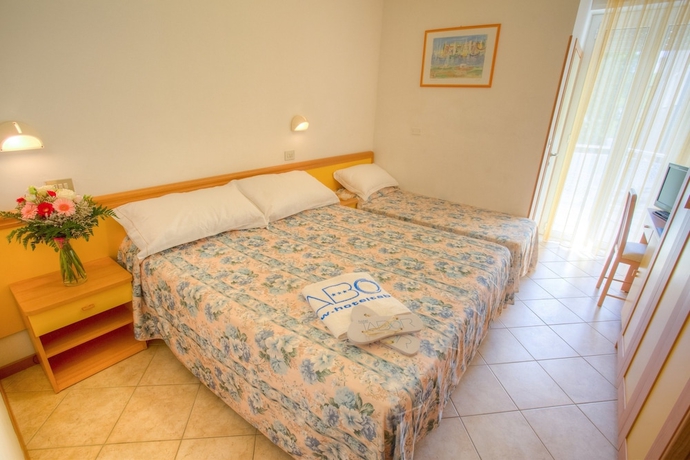Imagen de la habitación del Hotel Tabor, Rimini. Foto 13
