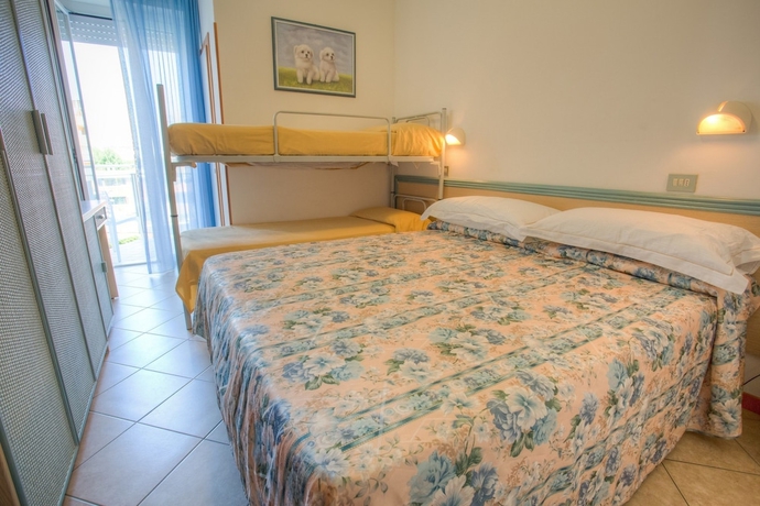 Imagen de la habitación del Hotel Tabor, Rimini. Foto 15